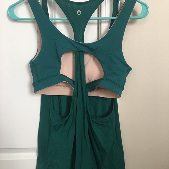 Lululemon yoga tank - Picture 5 of 5